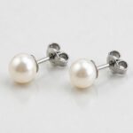 Titanium Pearl Stud Earrings Classic for Sensitive Ears product view