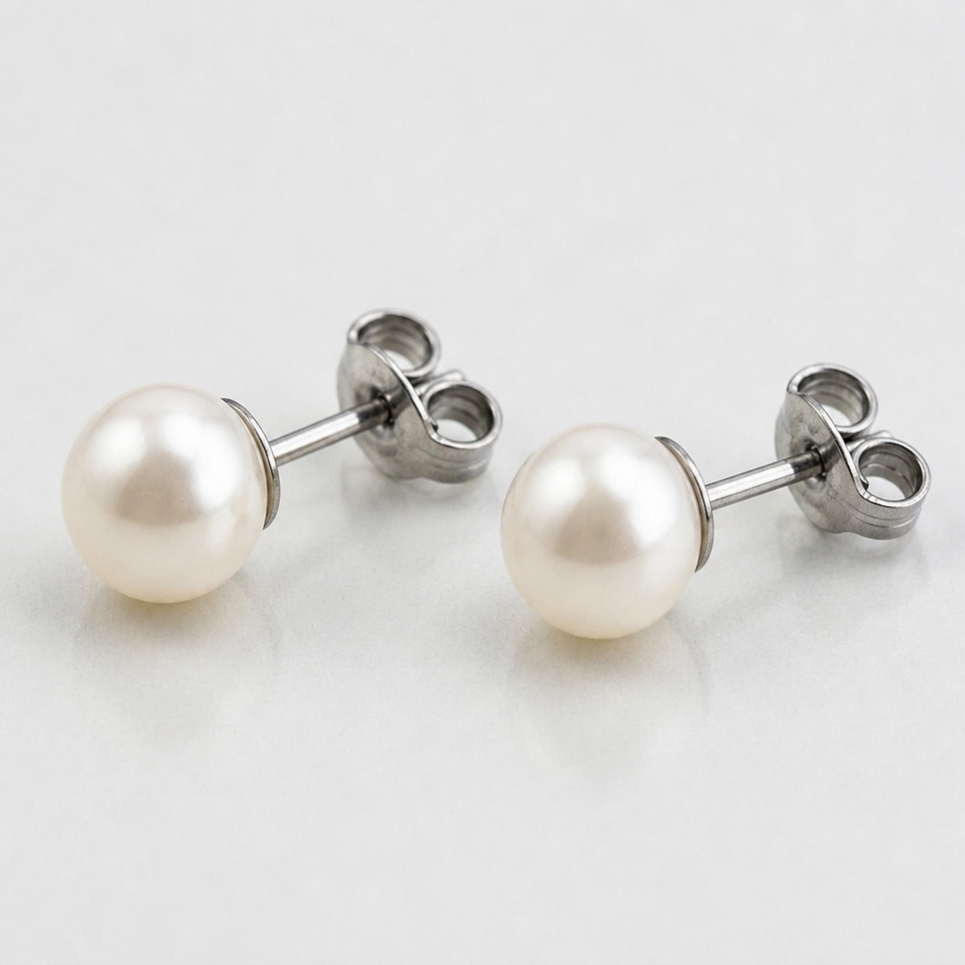 Titanium Pearl Stud Earrings Classic for Sensitive Ears product view