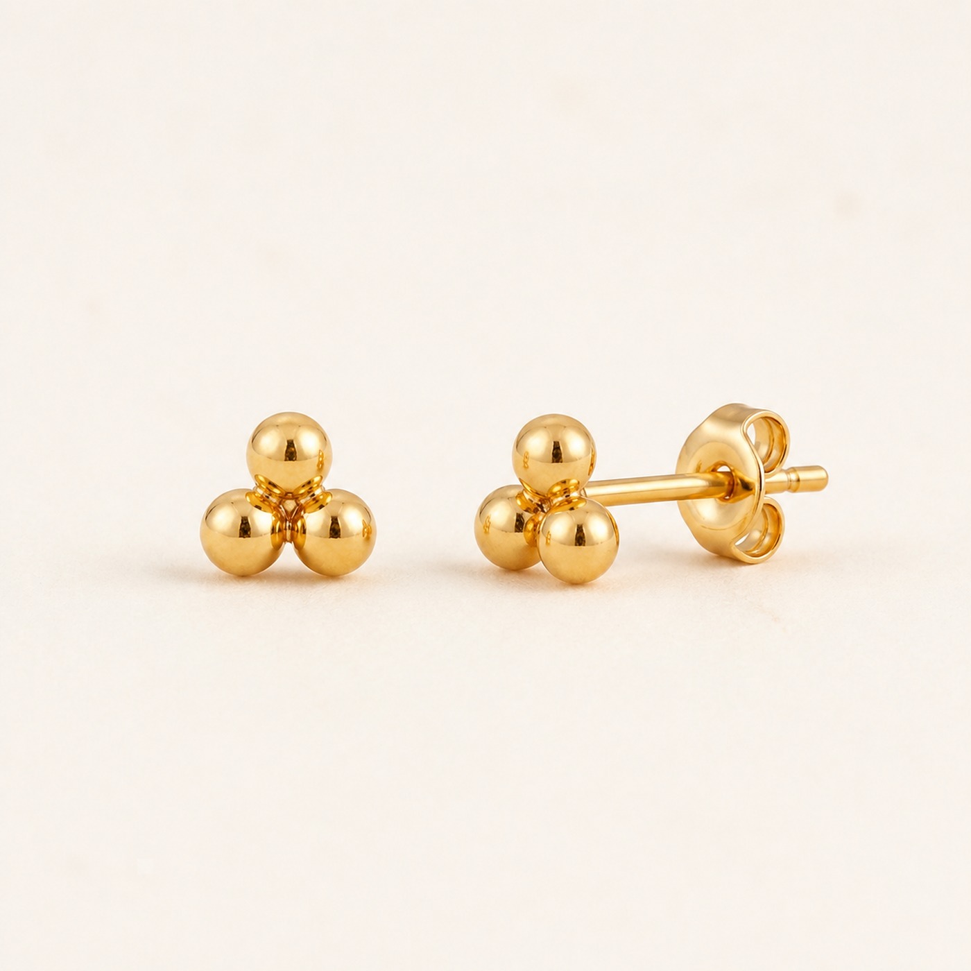 Titanium Stud Earrings Trinity Ball for Sensitive Ears product view